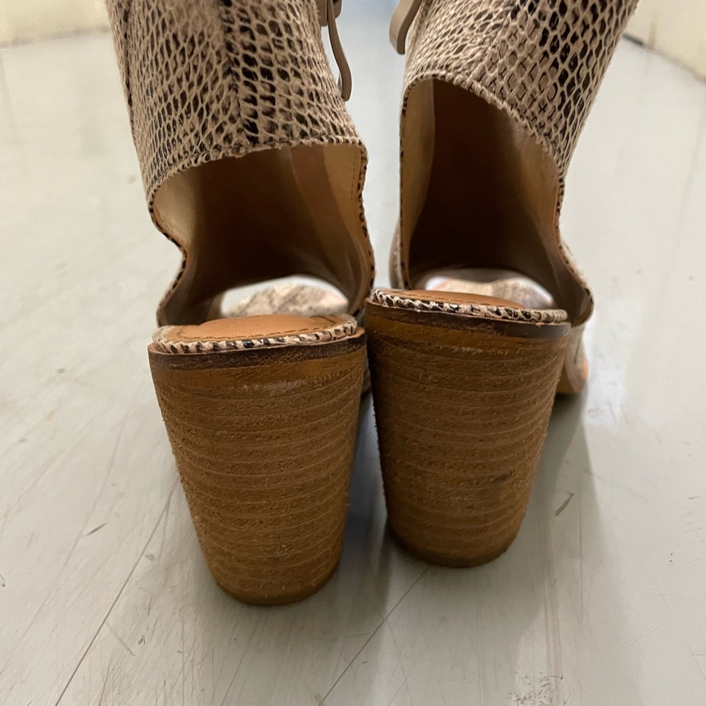 Booties - Picture 4 of 5
